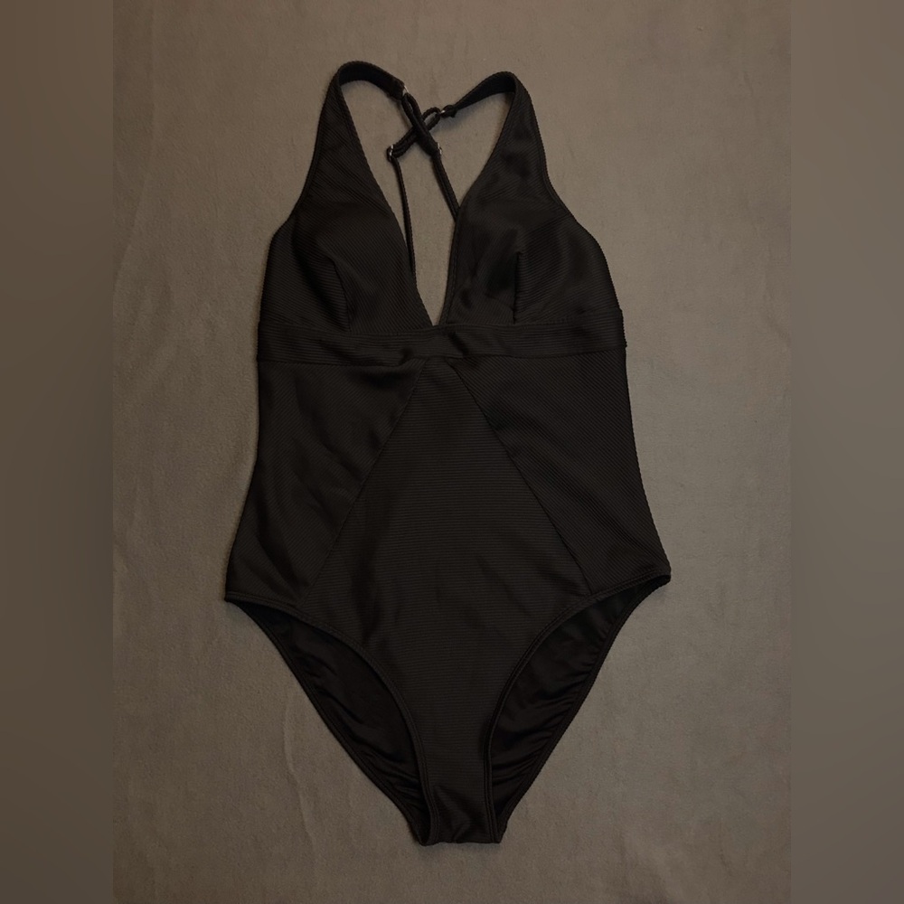NWT Cupshe V Neck Ribbed Tummy Control Swimsuit